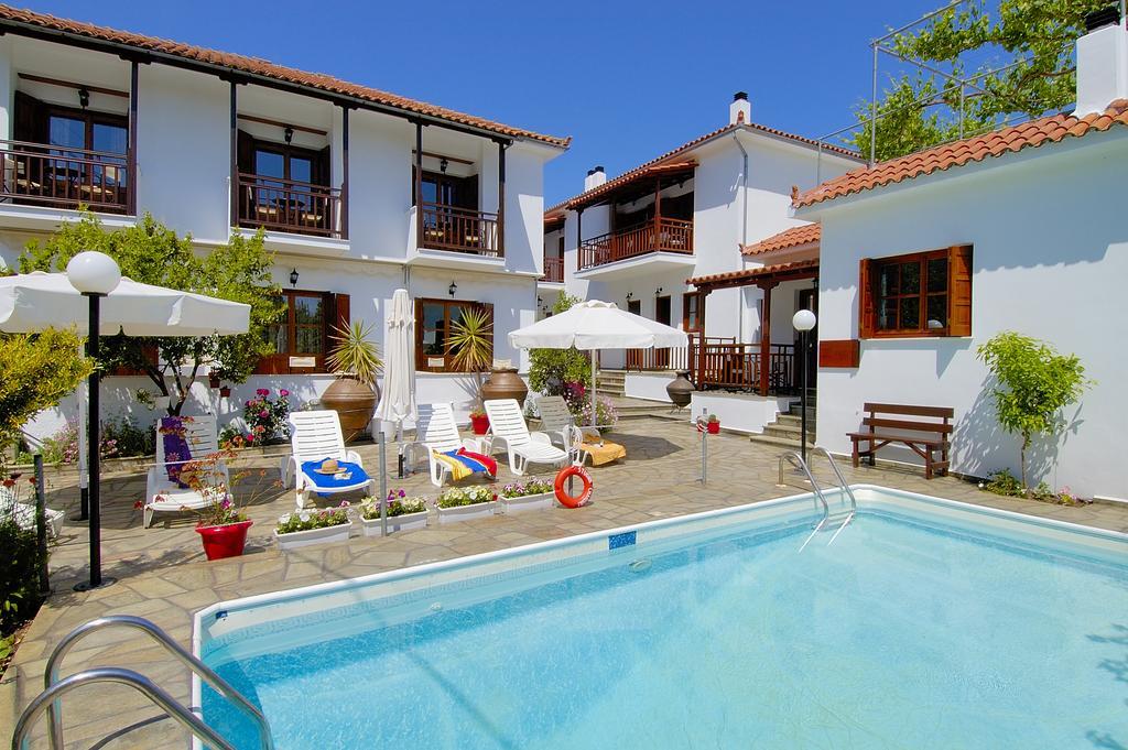 Charoula Apartment Platanias  Ngoại thất bức ảnh