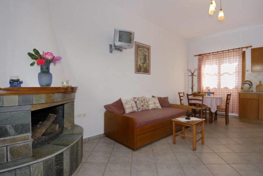 Charoula Apartment Platanias  Ngoại thất bức ảnh