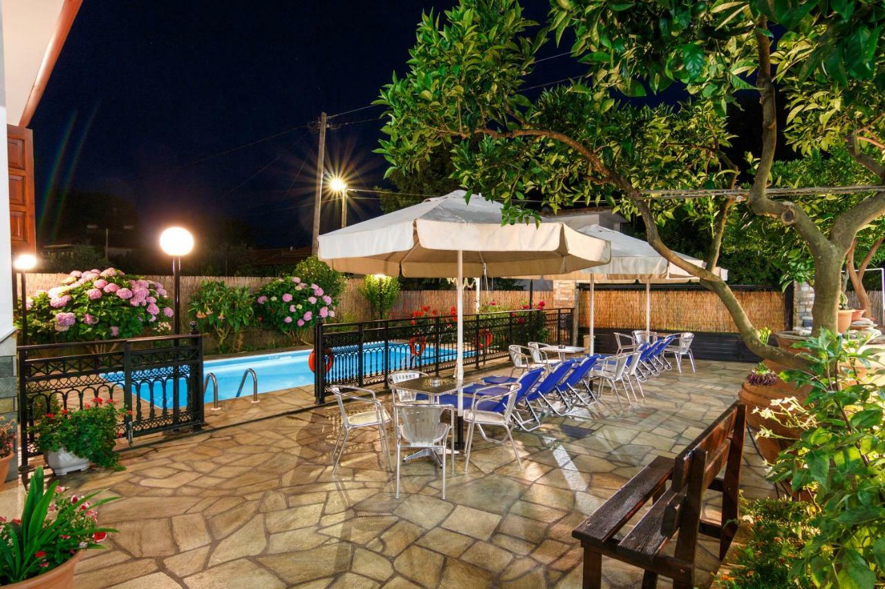 Charoula Apartment Platanias  Ngoại thất bức ảnh