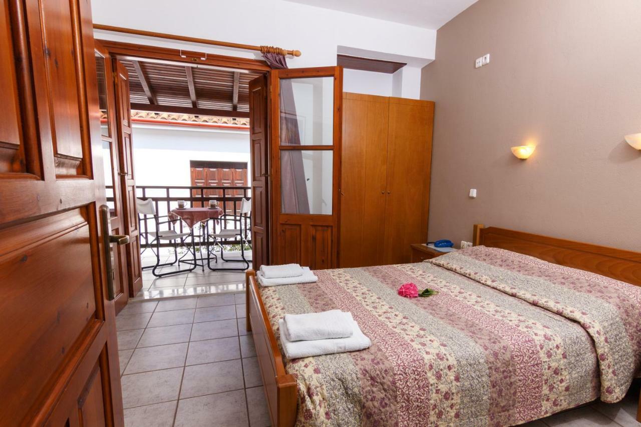 Charoula Apartment Platanias  Ngoại thất bức ảnh