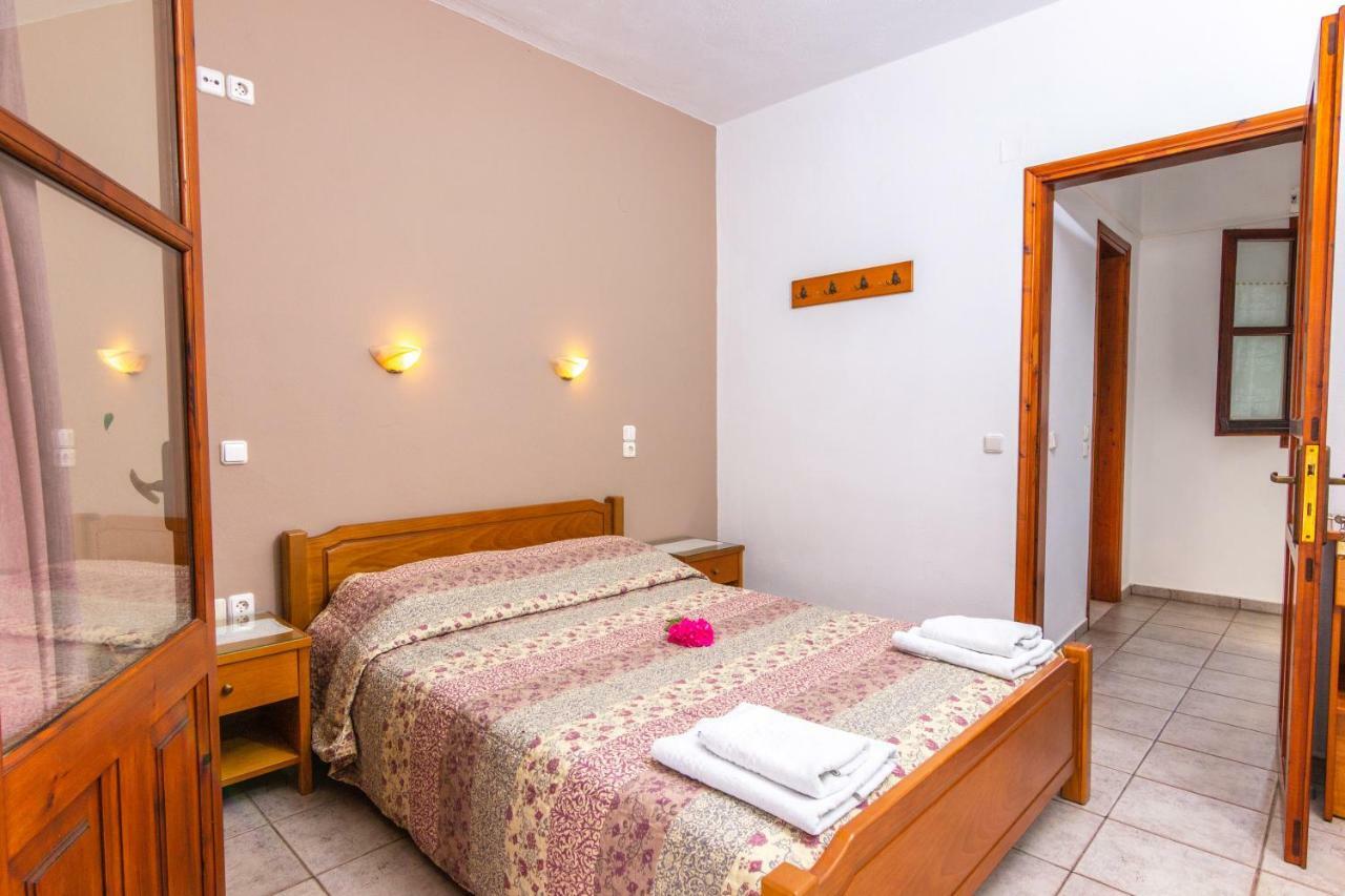 Charoula Apartment Platanias  Ngoại thất bức ảnh